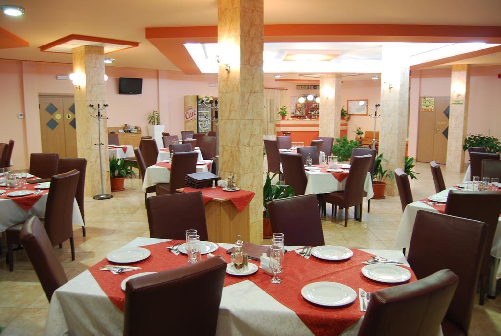 Pensiunea Casa Verde Vladimirescu Ngoại thất bức ảnh